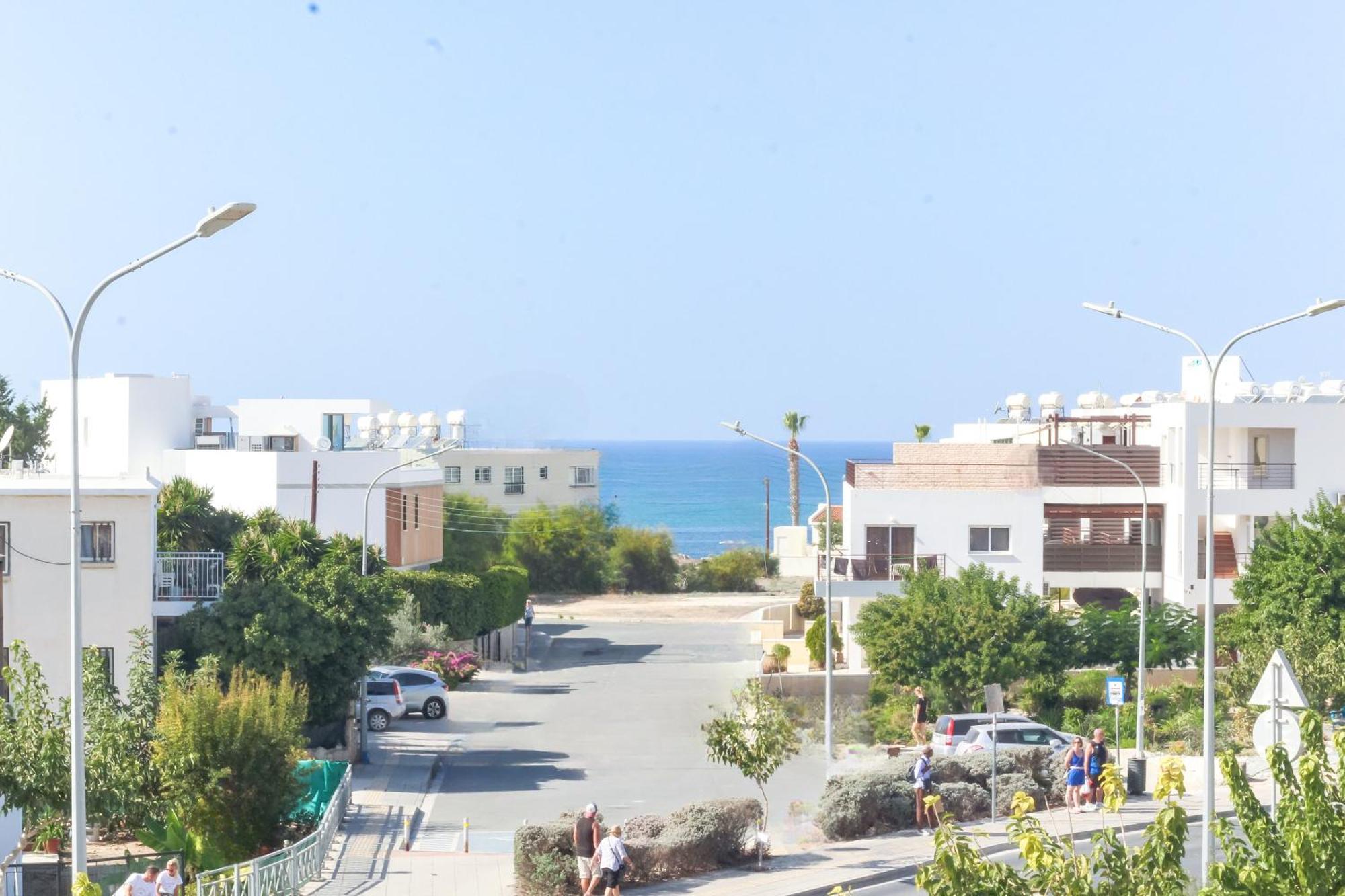 Phaedrus Living: Byzantium Modern City Flat Paphos Extérieur photo
